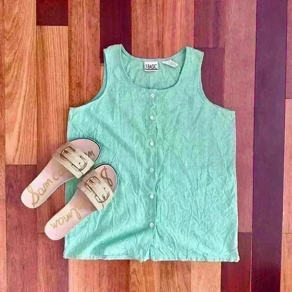 Simply Basic | Vintage 100% cotton green linen style button top vest size med